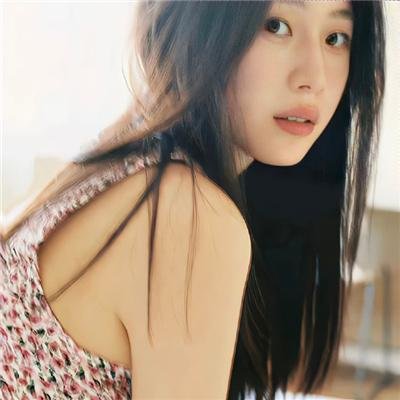黄蜂女